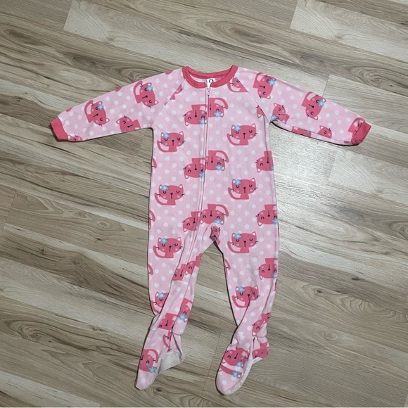 Gerber Other - Gerber pink and white fleece footie pajamas size 4t